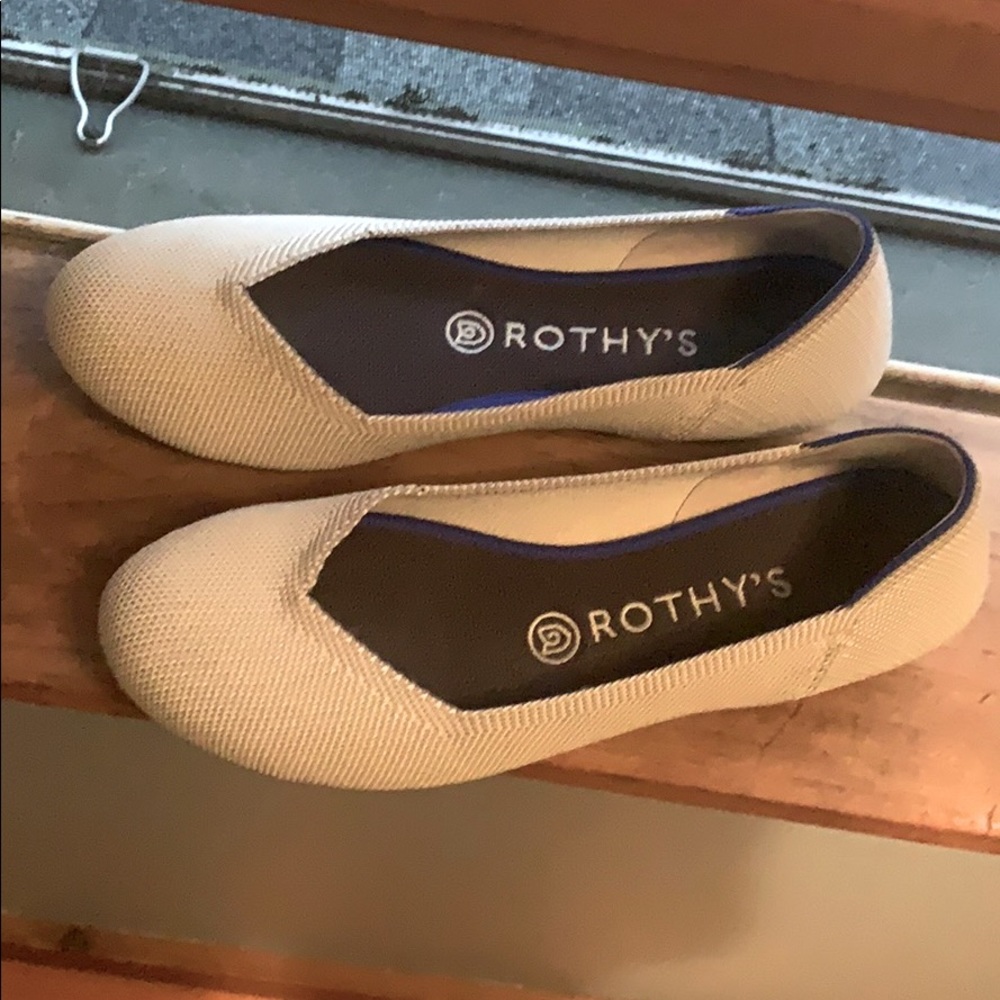Rothy’s Light Grey flats